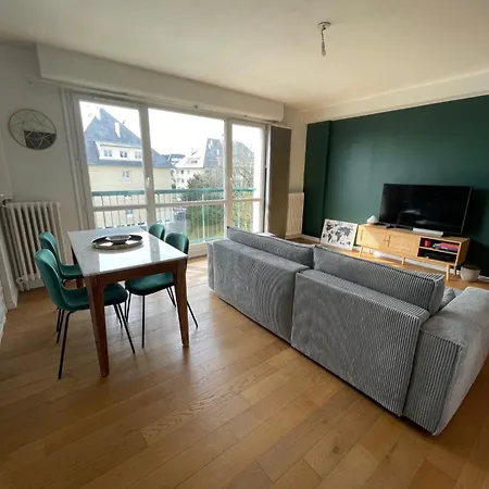 Privée Avec Accès à Des Espaces Partagés